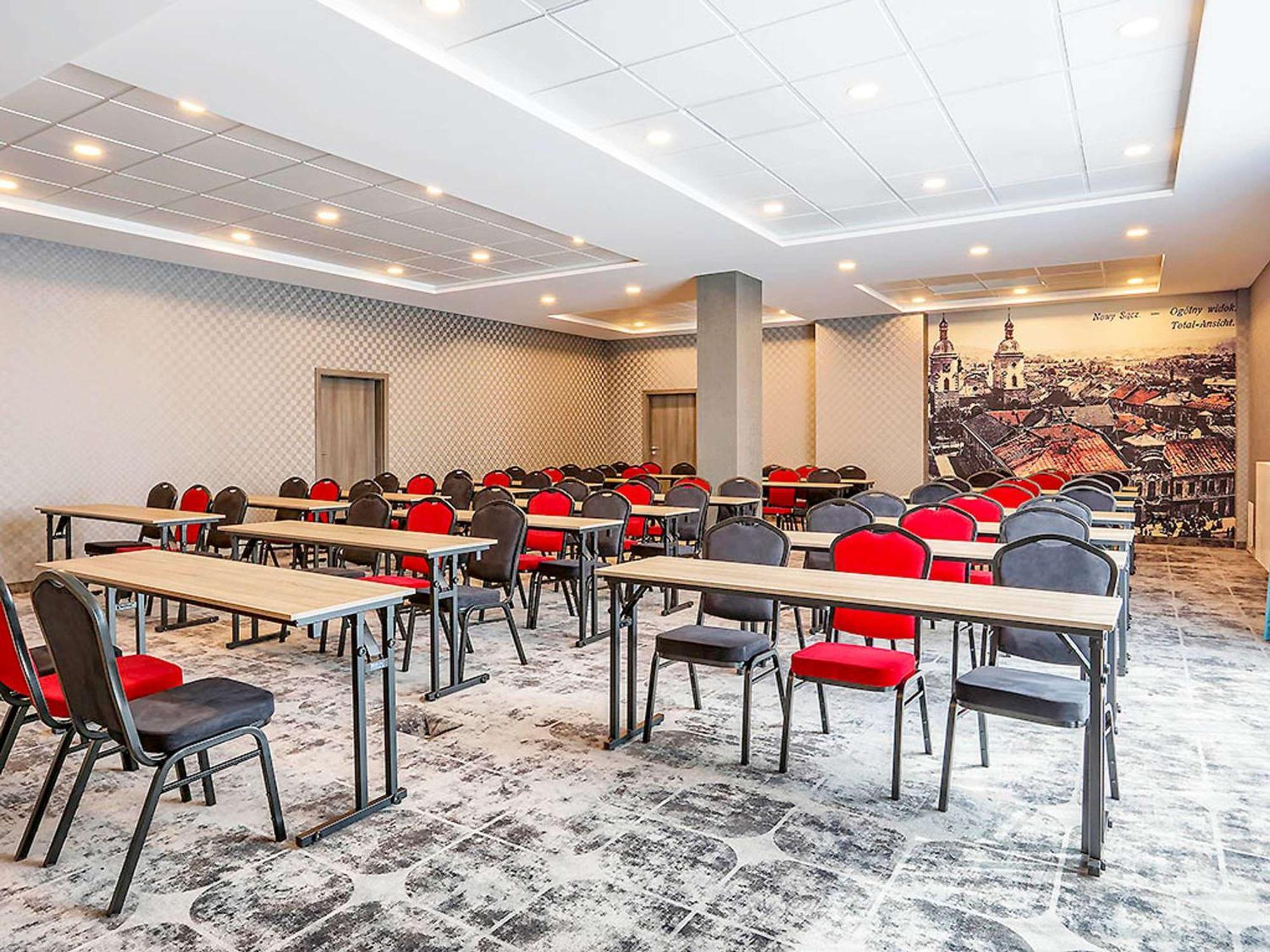Ibis Styles Nowy Sacz Hotel Exterior foto